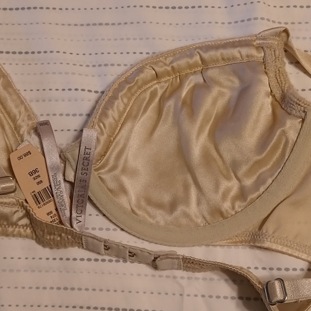 Cashmere bra - Picture 5 of 7